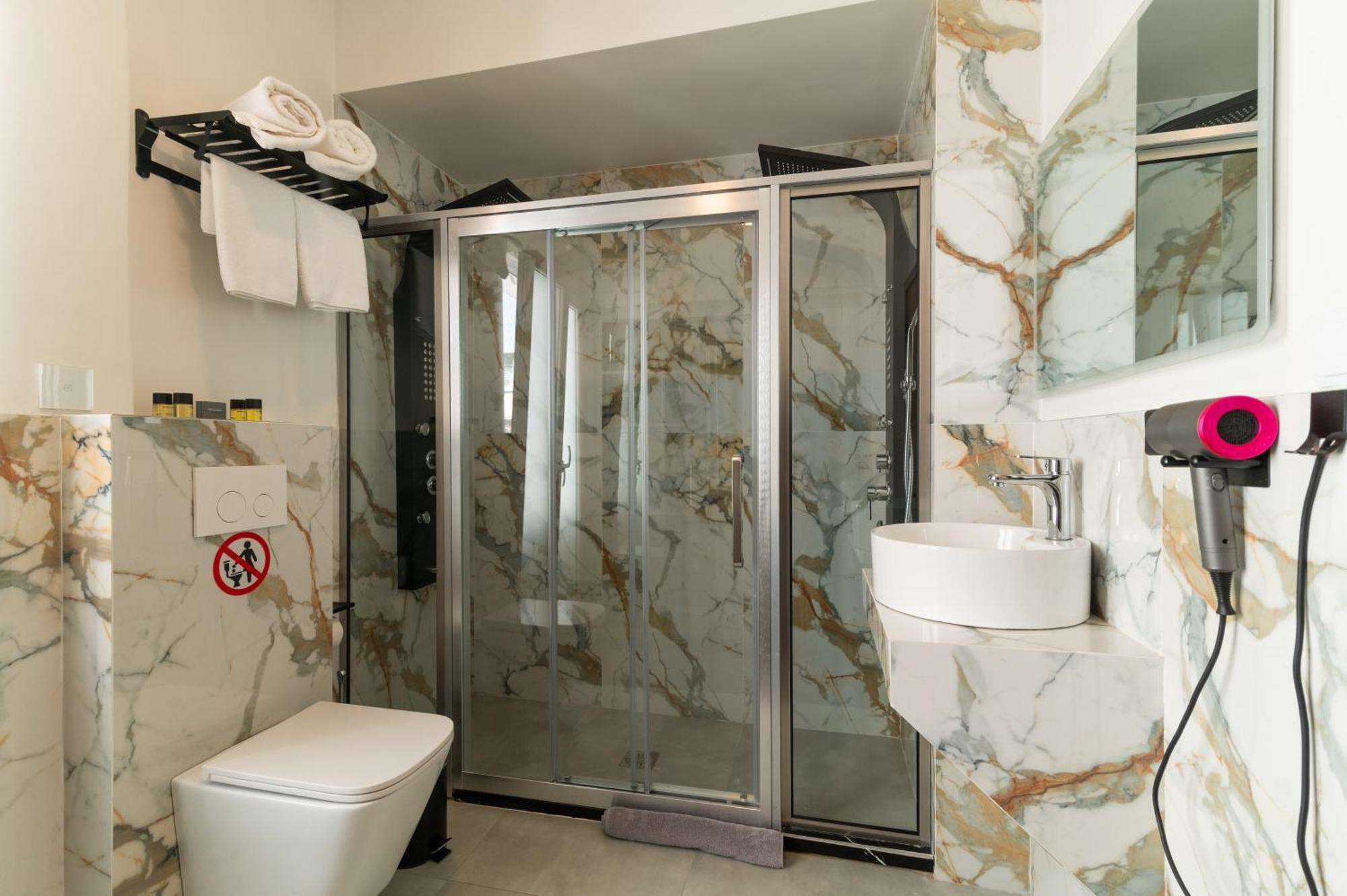 Aparthotel Celia Athene